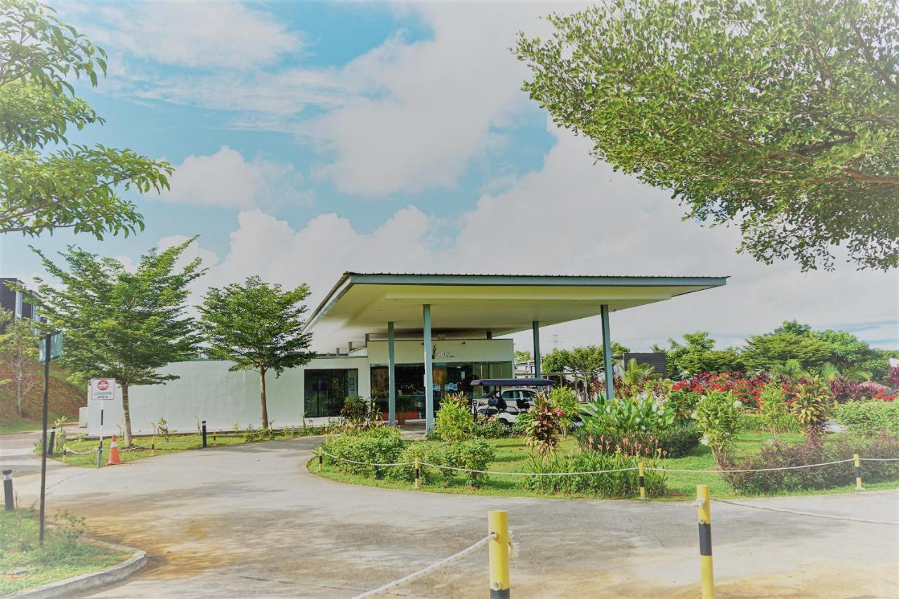 Lakeview Terrace Resort Pengerang Extérieur photo